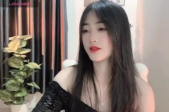 Snapshot of _Aimy_ chatting on December 22, 2024, 4:06 am Aimy online show from December 22, 2024, 4:06 am