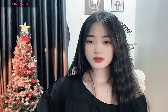 Snapshot of _Aimy_ chatting on December 27, 2024, 3:37 pm Aimy online show from December 27, 2024, 3:37 pm