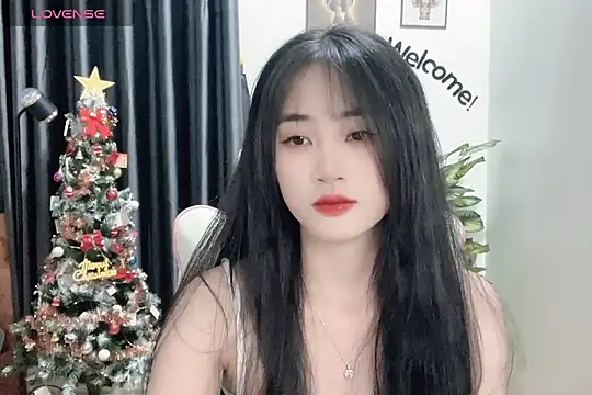 Snapshot of _Aimy_ chatting on December 28, 2024, 3:59 pm Aimy online show from December 28, 2024, 3:59 pm