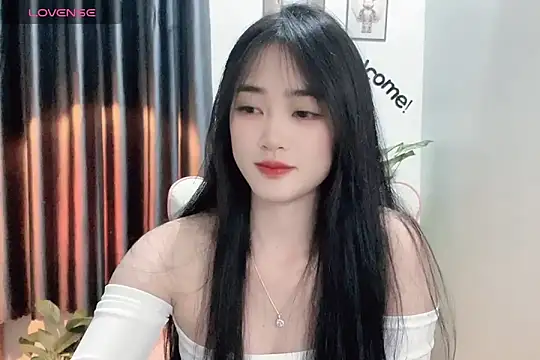 Snapshot of _Aimy_ chatting on January 1, 2025, 4:39 pm Aimy online show from January 1, 2025, 4:39 pm
