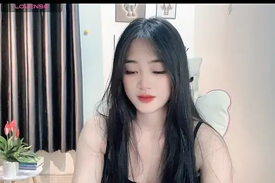 Snapshot of _Aimy_ chatting on February 10, 2025, 6:45 pm Aimy online show from February 10, 2025, 6:45 pm