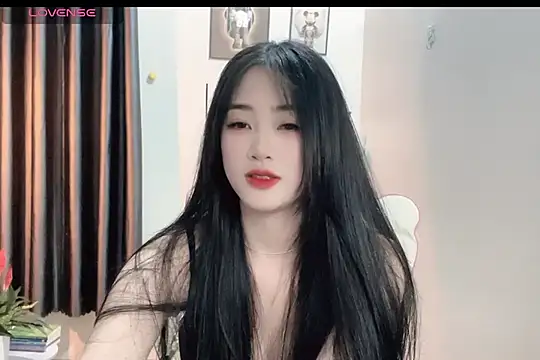 Snapshot of _Aimy_ chatting on February 11, 2025, 4:11 am Aimy online show from February 11, 2025, 4:11 am
