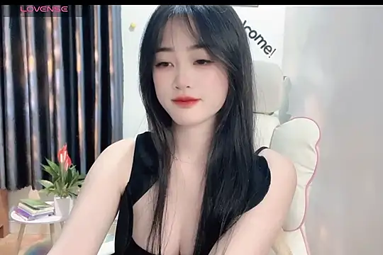 Snapshot of _Aimy_ chatting on February 18, 2025, 4:16 pm Aimy online show from February 18, 2025, 4:16 pm