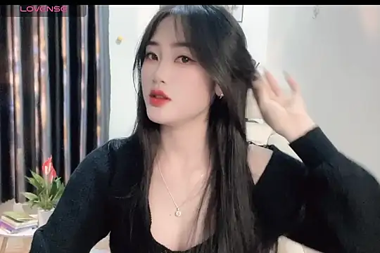 Snapshot of _Aimy_ chatting on February 19, 2025, 4:12 am Aimy online show from February 19, 2025, 4:12 am