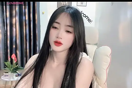Snapshot of _Aimy_ chatting on February 21, 2025, 4:07 am Aimy online show from February 21, 2025, 4:07 am