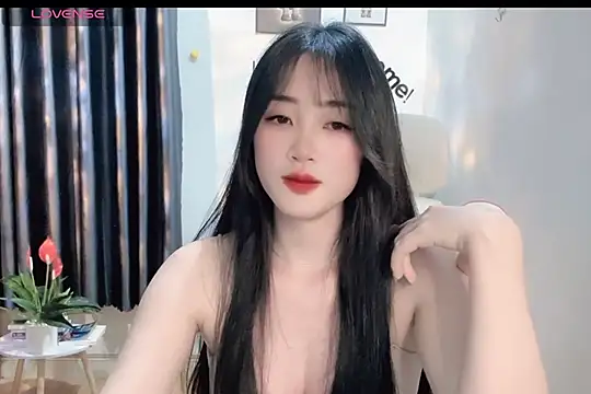 Snapshot of _Aimy_ chatting on February 22, 2025, 7:25 pm Aimy online show from February 22, 2025, 7:25 pm