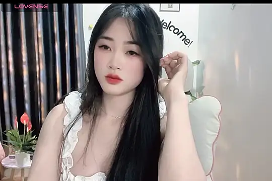 Snapshot of _Aimy_ chatting on February 24, 2025, 3:53 pm Aimy online show from February 24, 2025, 3:53 pm