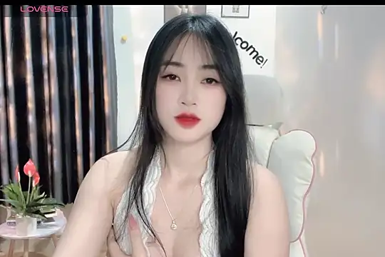 Snapshot of _Aimy_ chatting on February 25, 2025, 3:52 am Aimy online show from February 25, 2025, 3:52 am