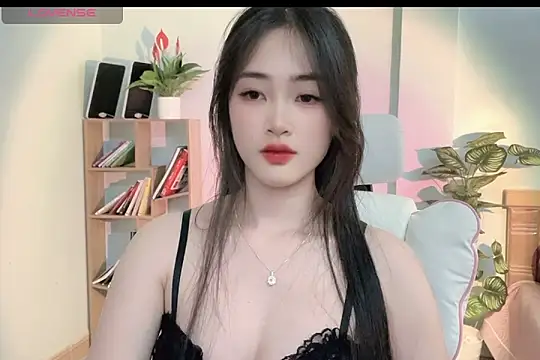 Snapshot of _Aimy_ chatting on March 8, 2025, 6:43 am Aimy online show from March 8, 2025, 6:43 am