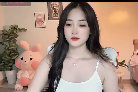 Snapshot of _Aimy_ chatting on October 14, 2025, 4:41 pm  Aimy  online show from October 14, 2025, 4:41 pm