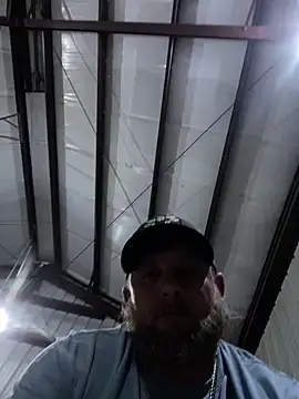 rocket8669 online show from February 12, 2026, 5:57 am