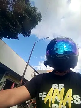 jhone3812 online show from December 10, 2024, 8:27 pm