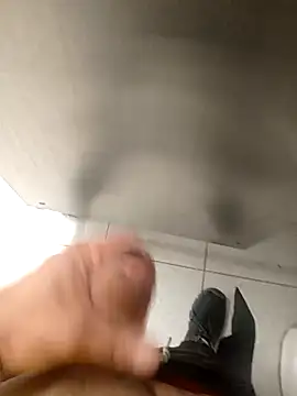 jhone3812 online show from March 6, 2025, 5:57 am