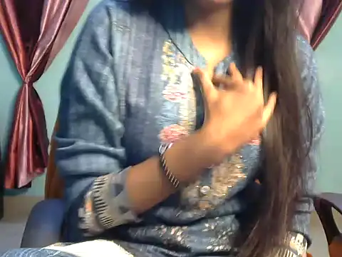 Snapshot of shrishtiGill chatting on December 7, 2024, 6:04 pm shrishtiGill online show from December 7, 2024, 6:04 pm