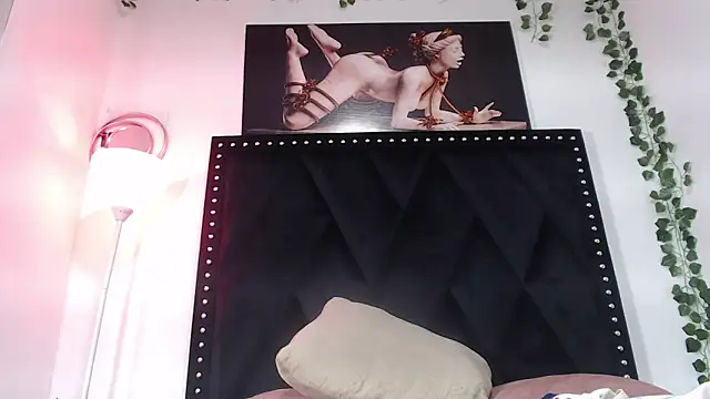 Snapshot of _Marcela__ chatting on January 21, 2025, 6:34 pm  Marcela   online show from January 21, 2025, 6:34 pm