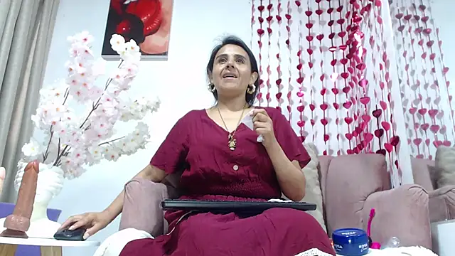 Snapshot of _Marcela__ chatting on February 10, 2025, 12:29 pm  Marcela   online show from February 10, 2025, 12:29 pm