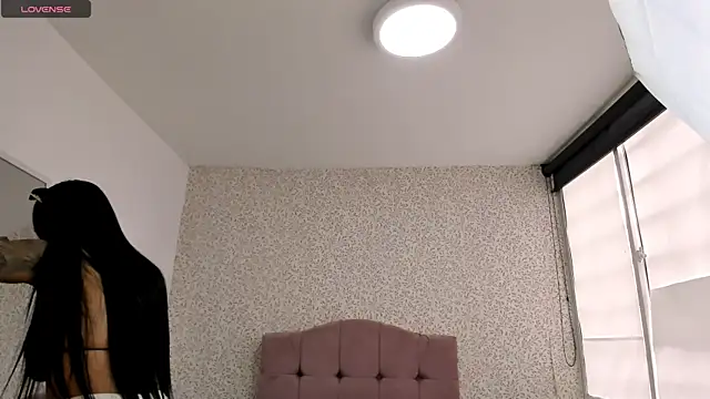 Snapshot of CharlotteeGray_ chatting on December 13, 2024, 7:53 pm CharlotteeGray online show from December 13, 2024, 7:53 pm