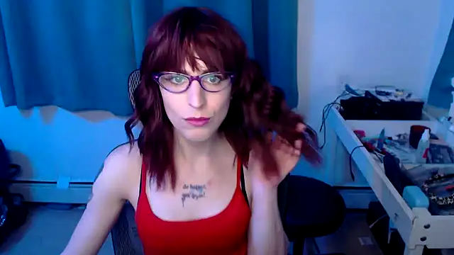 Snapshot of RyffBurnz chatting on February 6, 2025, 2:11 am RyffBurnz online show from February 6, 2025, 2:11 am
