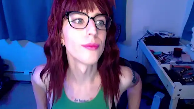 Snapshot of RyffBurnz chatting on February 11, 2025, 4:55 am RyffBurnz online show from February 11, 2025, 4:55 am