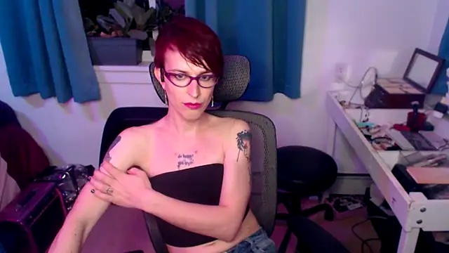 Snapshot of RyffBurnz chatting on March 17, 2025, 4:19 am RyffBurnz online show from March 17, 2025, 4:19 am