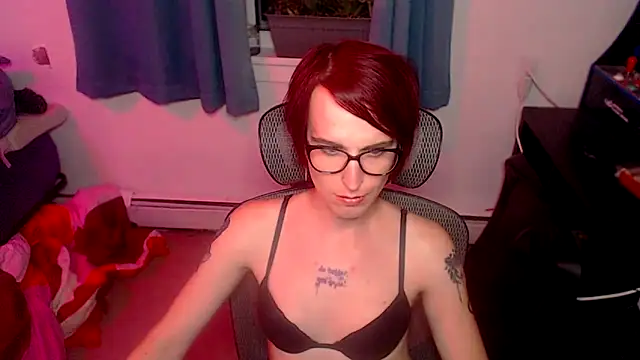 Snapshot of RyffBurnz chatting on September 24, 2025, 12:47 am RyffBurnz online show from September 24, 2025, 12:47 am