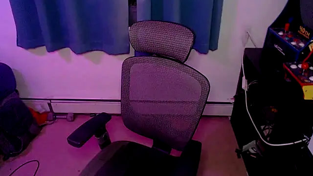 RyffBurnz online show from December 3, 2025, 5:04 am