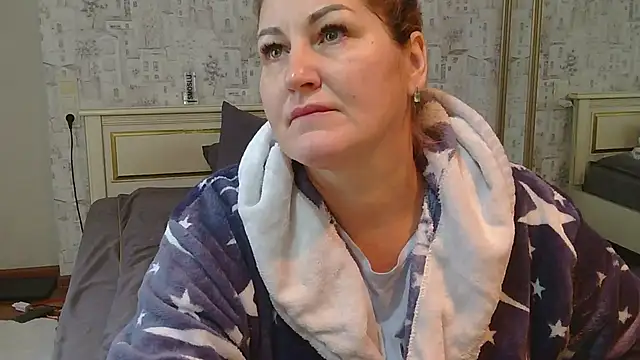 Snapshot of FOX-ME chatting on December 11, 2024, 6:36 am FOX-ME online show from December 11, 2024, 6:36 am