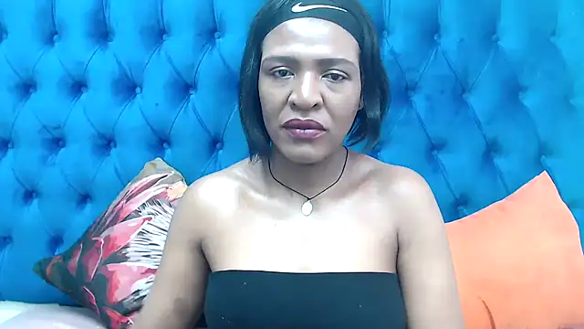 SpicyQueenxxxx online show from March 13, 2026, 5:25 am