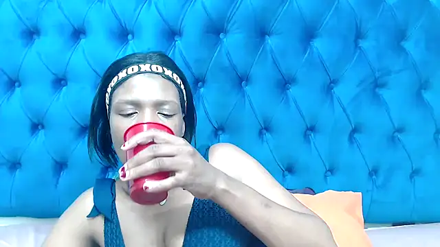 SpicyQueenxxxx online show from April 1, 2026, 7:33 pm