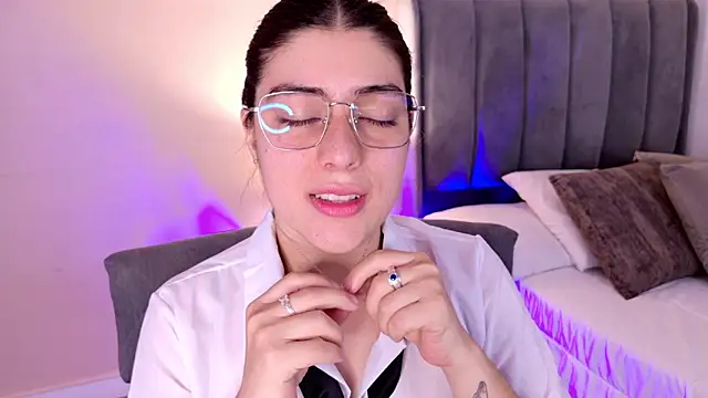 Snapshot of dakotaa__ chatting on March 10, 2026, 7:41 pm dakotaa online show from March 10, 2026, 7:41 pm