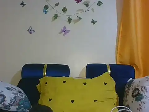 Bigass mee  online show from September 18, 2025, 10:01 pm