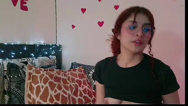 amaia escotet online show from February 25, 2025, 3:49 pm