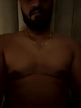 Snapshot of shrreyyyy chatting on January 9, 2026, 6:10 pm shrreyyyy online show from January 9, 2026, 6:10 pm