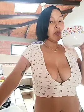 Snapshot of SamaraJay1 chatting on September 21, 2025, 2:08 pm SamaraJay1 online show from September 21, 2025, 2:08 pm