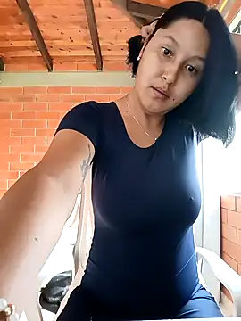 SamaraJay1 online show from January 7, 2026, 2:08 pm