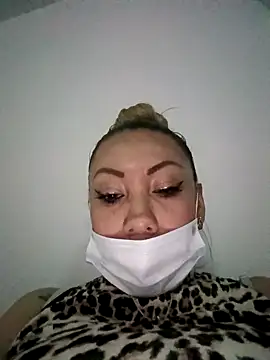 coral smitth online show from November 9, 2025, 1:15 am