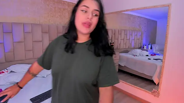 EmmaTorres  online show from February 24, 2025, 2:08 am