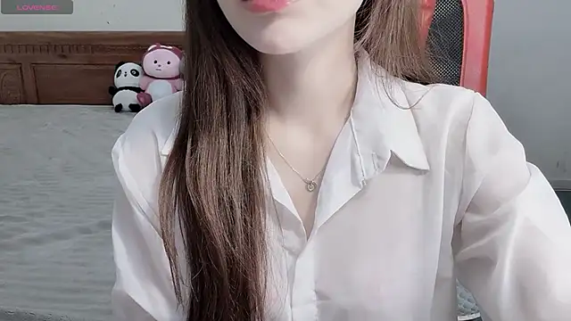 Snapshot of TrinhH_Nabbi chatting on November 28, 2025, 6:49 am TrinhH Nabbi online show from November 28, 2025, 6:49 am