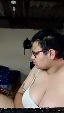 tatsumi nao online show from February 15, 2026, 6:04 pm