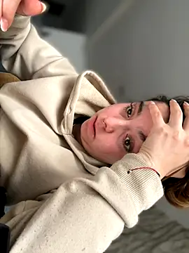 Cloew Marz online show from September 22, 2025, 10:23 pm