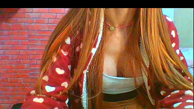 Snapshot of Transthifany chatting on October 28, 2025, 1:03 pm Transthifany online show from October 28, 2025, 1:03 pm