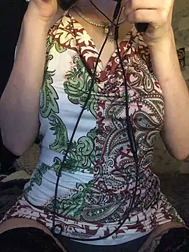 indie-rayne online show from January 4, 2025, 12:05 pm