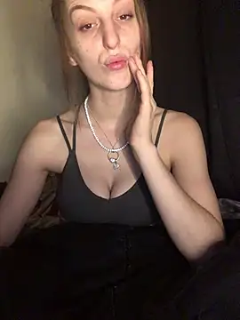 indie-rayne online show from January 14, 2025, 7:59 am