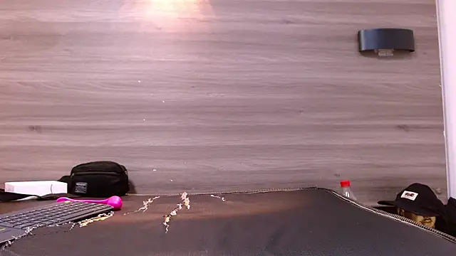 Cutie Shy  online show from March 19, 2025, 1:21 am