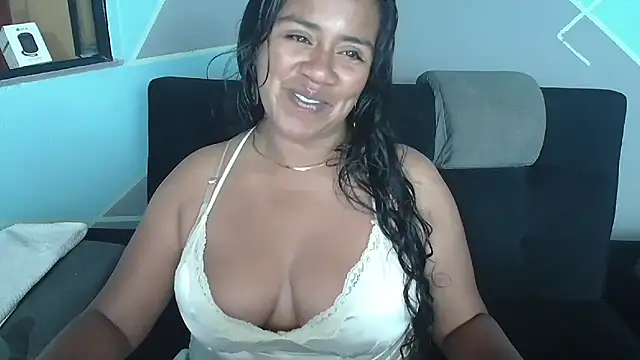 Snapshot of saggil23 chatting on April 16, 2026, 6:36 am saggil23 online show from April 16, 2026, 6:36 am