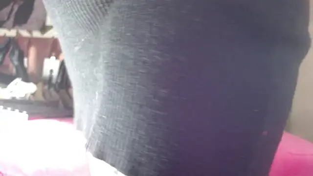 Snapshot of Kazsandraa chatting on February 18, 2026, 5:03 am Kazsandraa online show from February 18, 2026, 5:03 am