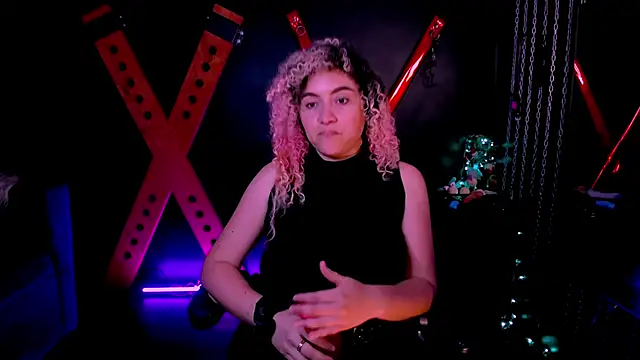 Kateryn  online show from December 20, 2024, 8:45 pm