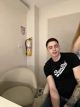 Snapshot of samantha_kevin chatting on October 6, 2025, 4:32 am samantha kevin online show from October 6, 2025, 4:32 am