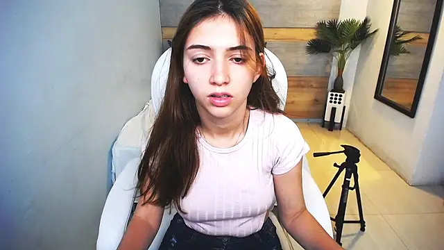 liseth fox online show from December 11, 2024, 2:09 am