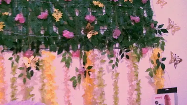 Crysrus online show from October 2, 2025, 10:17 pm